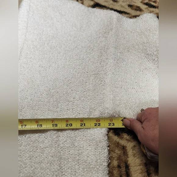 Sweater - Picture 5 of 8